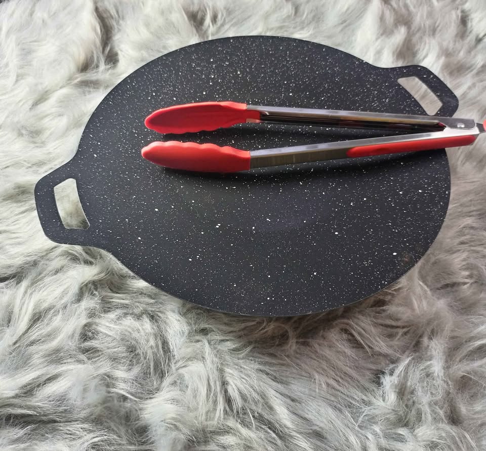 Grilloir - Braise poisson, viande sans fumé + PINCETTE OFFERTE (SUPER PROMO - Stock presqu'épuisé)